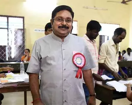 ttv dhinakaran